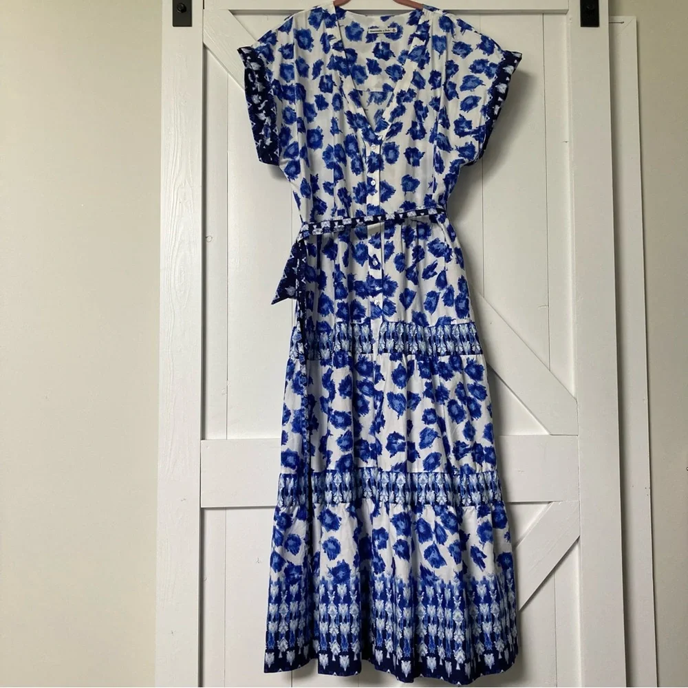 Abercrombie & Fitch Blue and White Printed Maxi Dress